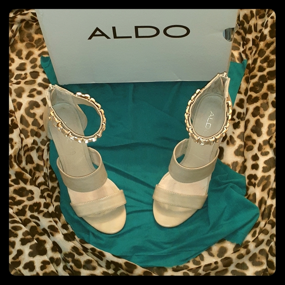 Aldo Campea Heels in Bone color